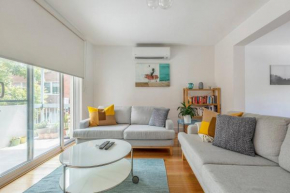 Breezy East - A Light-filled Family Retreat